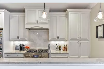 9 M St #2, Boston, MA 02127 - Photo 11