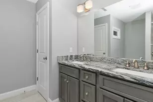 66 Ash St, Waltham, MA 02453 - Photo 33