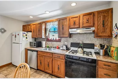 6 Crescent St, Somerville, MA 02143 - Photo 3