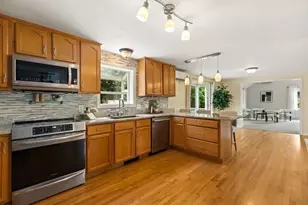 49 Larson Ave, Leominster, MA 01453 - Photo 7