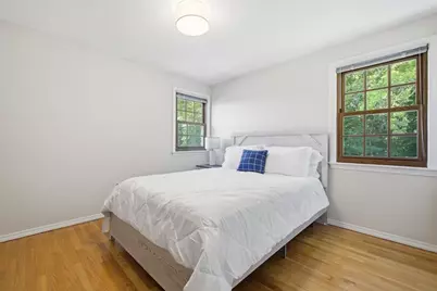 100 Beacon Hill Rd, West Springfield, MA 01089 - Photo 15