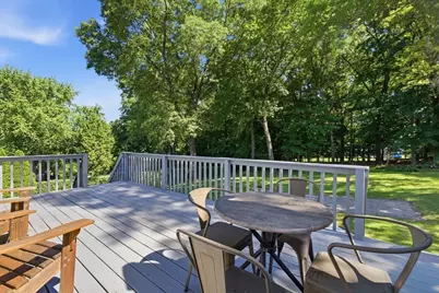100 Beacon Hill Rd, West Springfield, MA 01089 - Photo 21