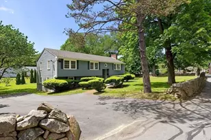 1 Brackenbury Ln, Beverly, MA 01915 - Photo 1
