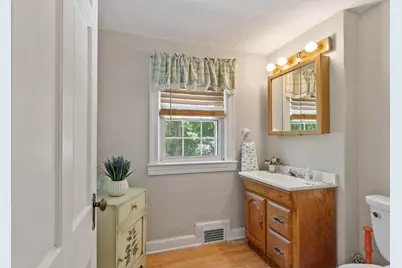 9 Oaklandvale Ave, Saugus, MA 01906 - Photo 19