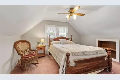 9 Oaklandvale Ave, Saugus, MA 01906 - Photo 17
