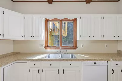 173 High St, Reading, MA 01867 - Photo 5