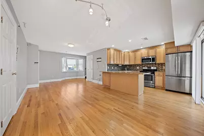 184 Athens St #3, Boston, MA 02127 - Photo 9