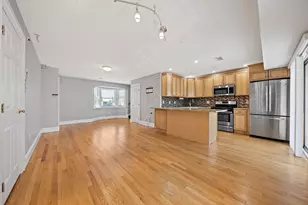 184 Athens St, Boston, MA 02127 - Photo 9