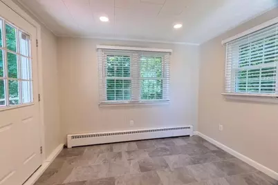 2 Bay Edge Ln, Worcester, MA 01604 - Photo 7