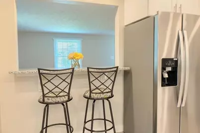 2 Bay Edge Ln, Worcester, MA 01604 - Photo 3