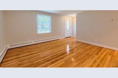 2 Bay Edge Ln, Worcester, MA 01604 - Photo 11