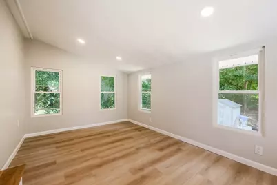 181 E Main St, Westborough, MA 01581 - Photo 9