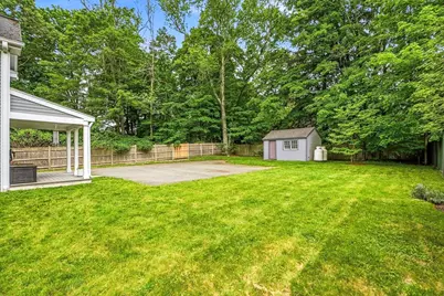 26 Leach Ln, Natick, MA 01760 - Photo 27