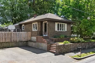 15 Quannapowitt Ave, Wakefield, MA 01880 - Photo 1