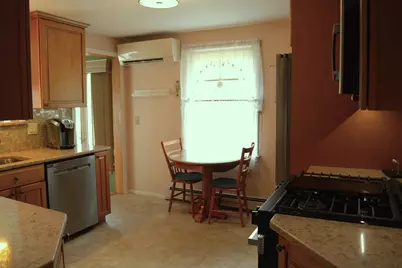 20 Exeter Street, West Springfield, MA 01089 - Photo 13