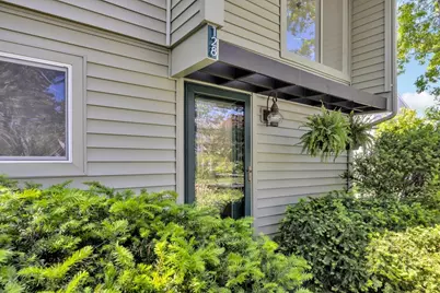 128 Whippoorwill Cir, Mashpee, MA 02649 - Photo 5