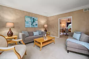 15 Winthrop Dr, Franklin, MA 02038 - Photo 5