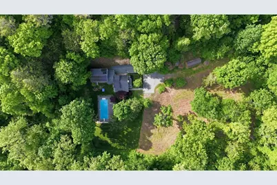 32 Eunice Williams Dr, Greenfield, MA 01301 - Photo 37