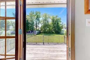 160 Burnham Rd, Lowell, MA 01852 - Photo 19