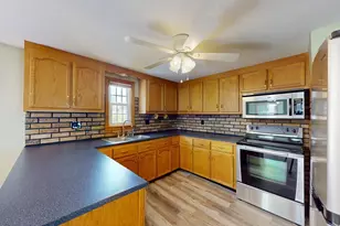 160 Burnham Rd, Lowell, MA 01852 - Photo 7