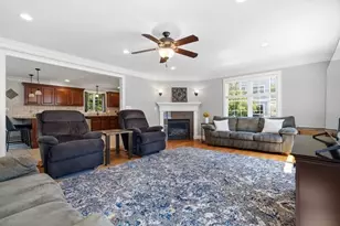 38 Woodley Ave, Boston, MA 02132 - Photo 7
