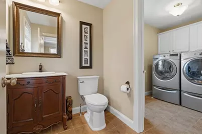 38 Woodley Ave, Boston, MA 02132 - Photo 17