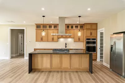 65 Marvel St, Swansea, MA 02777 - Photo 3