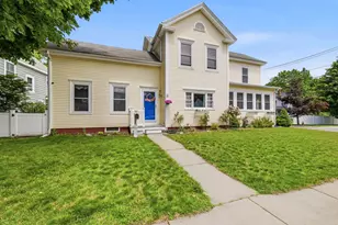 11 Colchester, Amesbury, MA 01913 - Photo 1