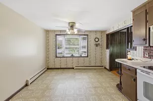 20 Felix St, Chicopee, MA 01020 - Photo 11