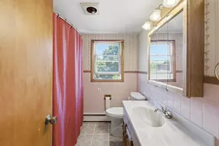 20 Felix St, Chicopee, MA 01020 - Photo 25