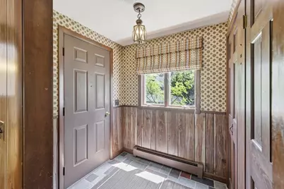 20 Felix St, Chicopee, MA 01020 - Photo 3