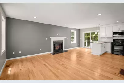 3 Poe Circle, Tyngsborough, MA 01879 - Photo 7