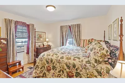 51 Gooch St, Melrose, MA 02176 - Photo 11