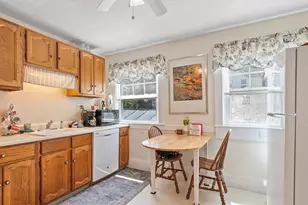 51 Gooch St, Melrose, MA 02176 - Photo 7