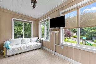 42 Wood St, Woburn, MA 01801 - Photo 33