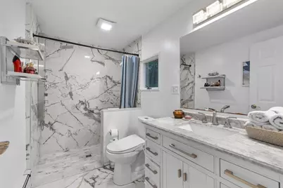 42 Wood St, Woburn, MA 01801 - Photo 17