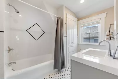 8 Riverside Ave, Gloucester, MA 01930 - Photo 21