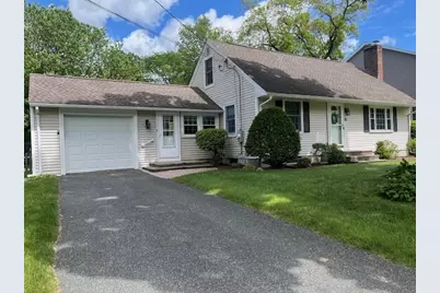 43 Pine Hill Rd, Springfield, MA 01118 - Photo 3