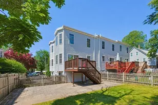 26 Oakwood St, Boston, MA 02136 - Photo 29