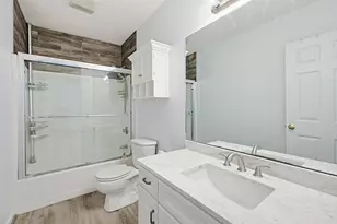 26 Oakwood St, Boston, MA 02136 - Photo 13