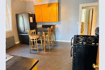 151 Grove St #2, Waltham, MA 02453 - Photo 3