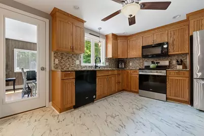 79 Martin Rd, Reading, MA 01867 - Photo 7