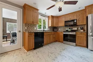 79 Martin Rd, Reading, MA 01867 - Photo 7