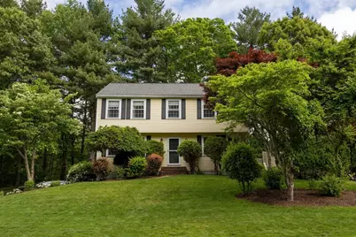 15 Lorraine Metcalf Dr, Wrentham, MA 02093 - Photo 1
