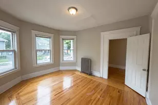 2 Haviland St, Worcester, MA 01602 - Photo 7
