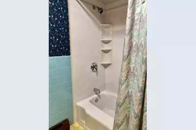 4122 Acushnet Ave, New Bedford, MA 02745 - Photo 17