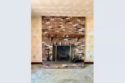 4122 Acushnet Ave, New Bedford, MA 02745 - Photo 15