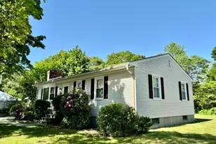 4122 Acushnet Ave, New Bedford, MA 02745 - Photo 3