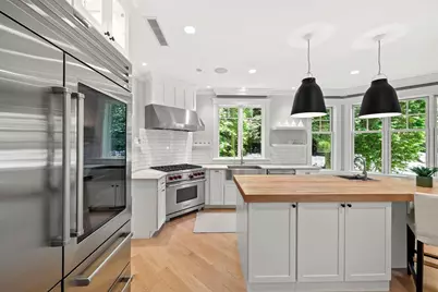 45 Whitehall Cir, Beverly, MA 01915 - Photo 3