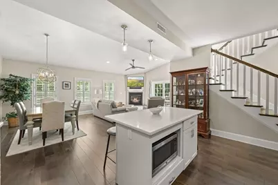 590 Washington Street #7, Pembroke, MA 02359 - Photo 17